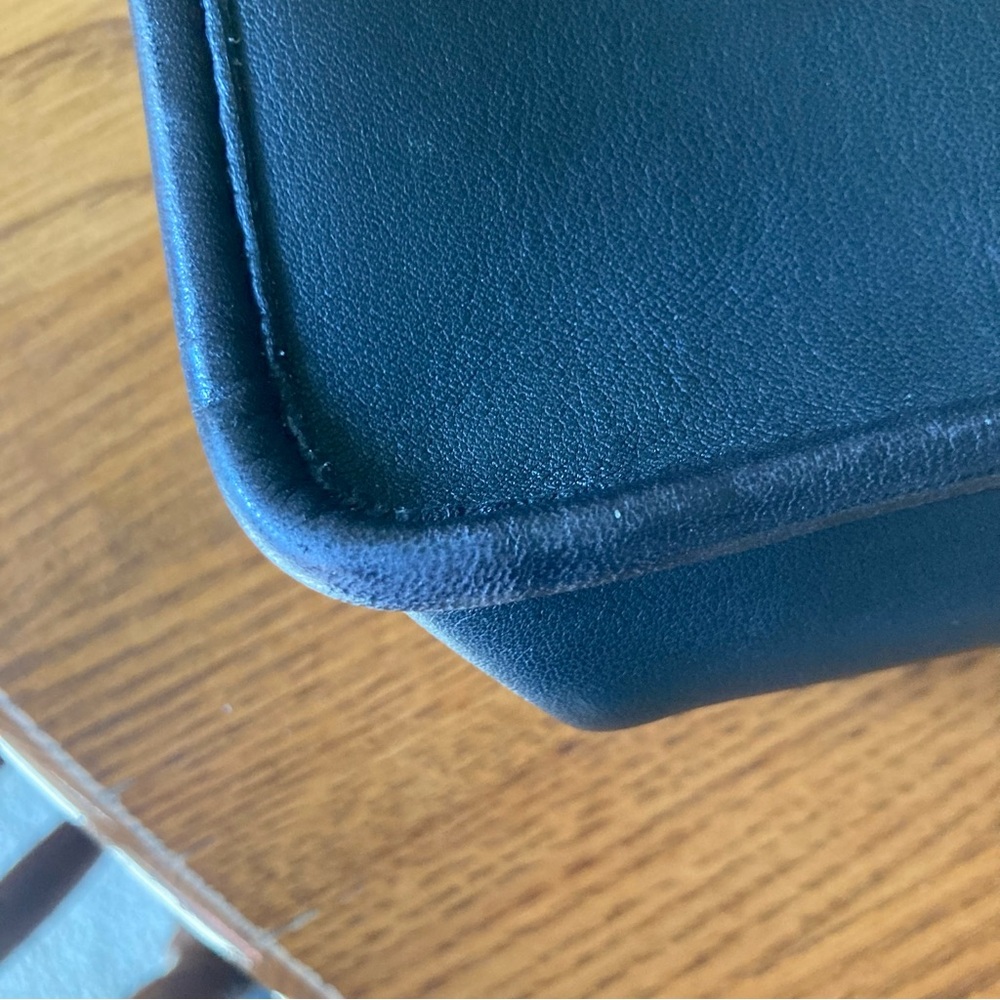 Coach Black and Leather messenger bag - Picture 6 of 6